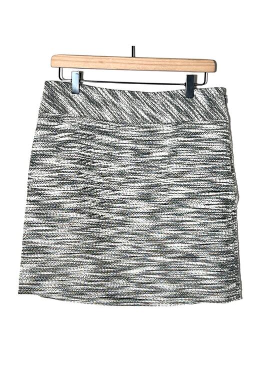LOFT Dresses & Skirts - Loft black and white tweed straight pencil skirt size 8  B170